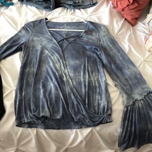 Blue long sleeve tie dye American Eagle top (XS)